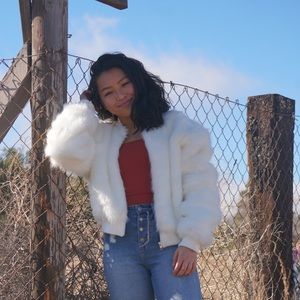 Meet your Posher, Megan